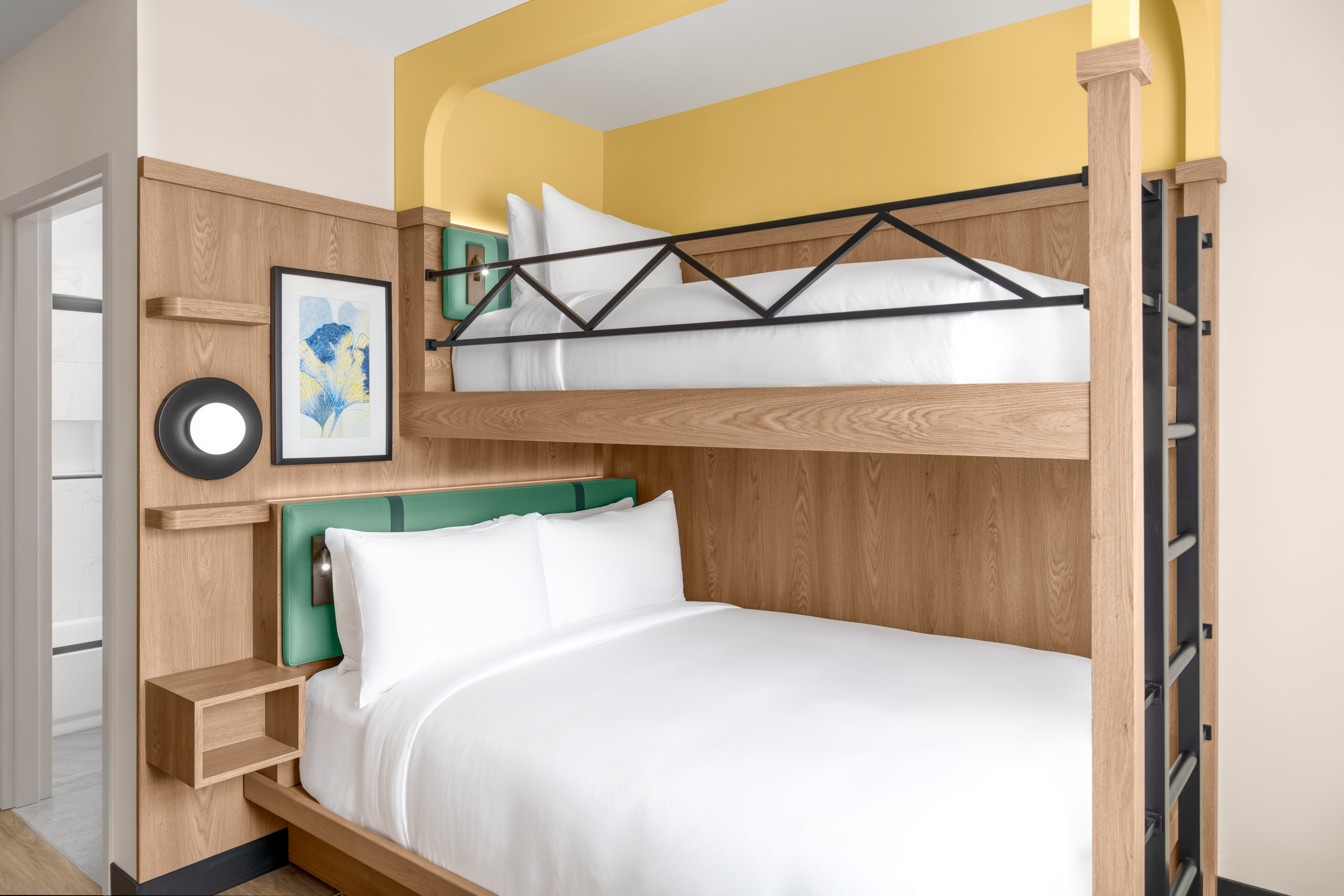 voco Astoria by IHG 6/50