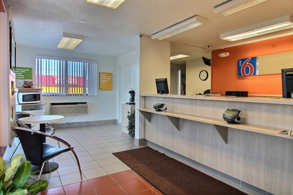 Park Inn by Radisson, Fargo West Acres 8/51