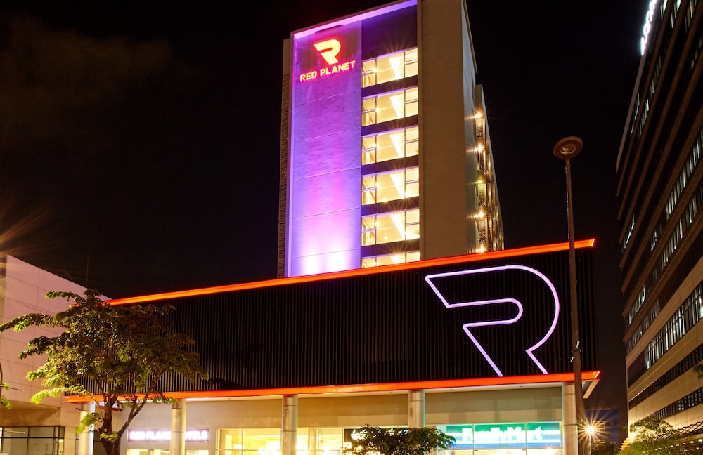 Red Planet Manila Aseana City 4/60