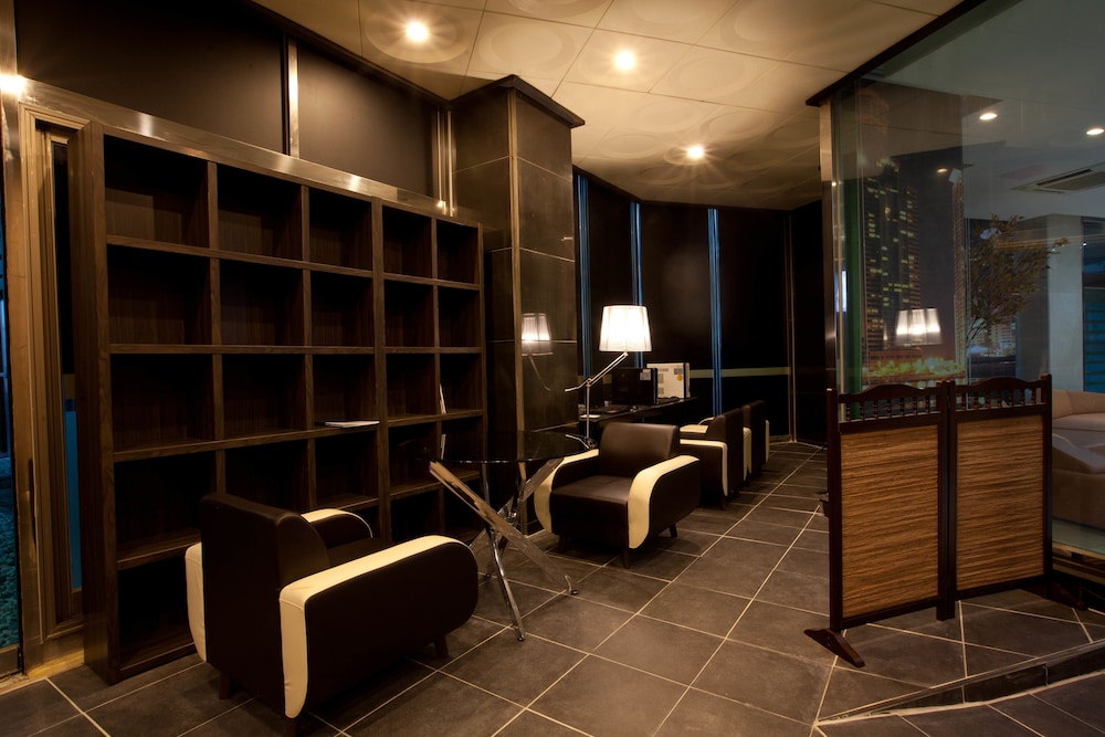 Winners Hotel 16/16