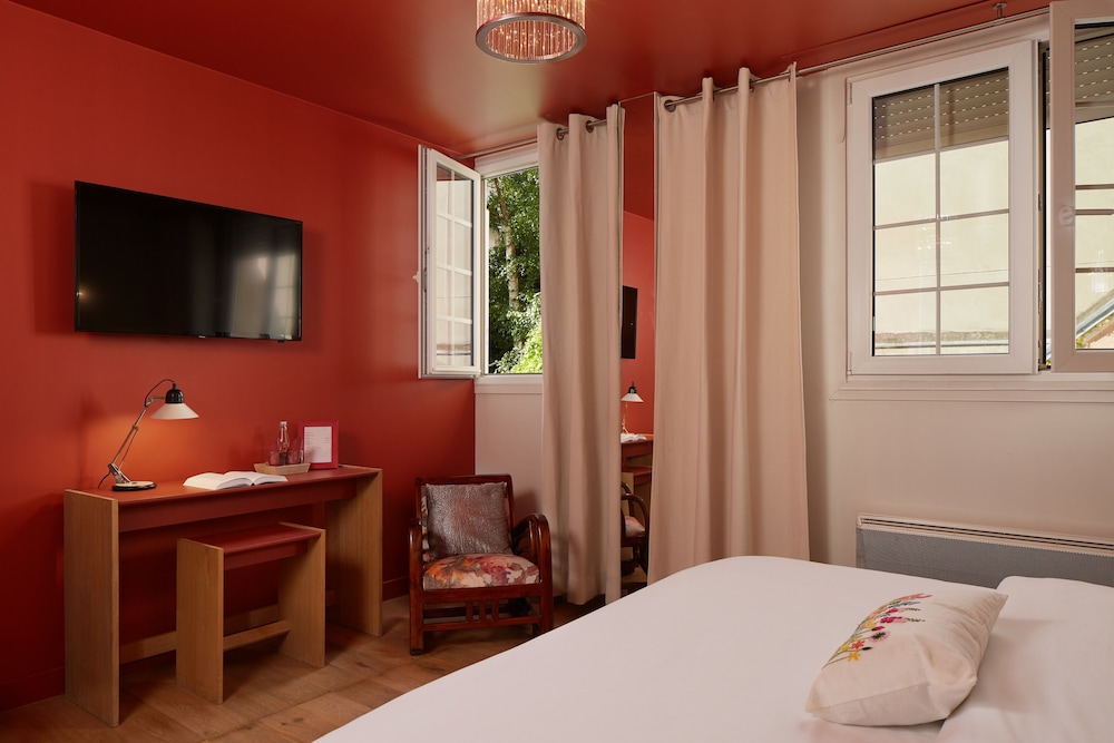 ROOM, SINGLE
