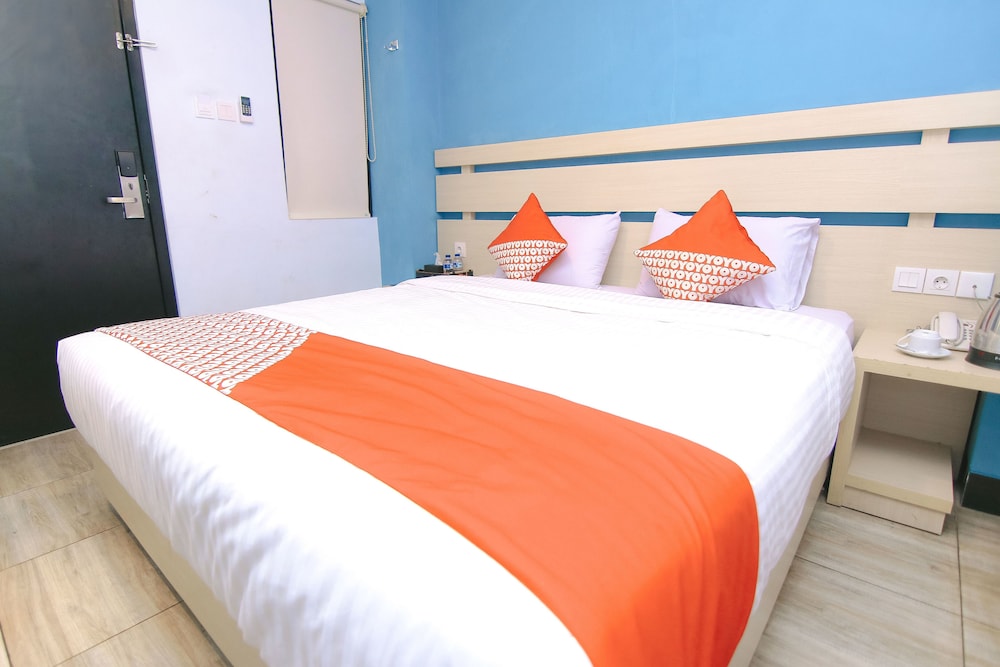 Oyo 592 Budget Hotel By The Harbour 11/28