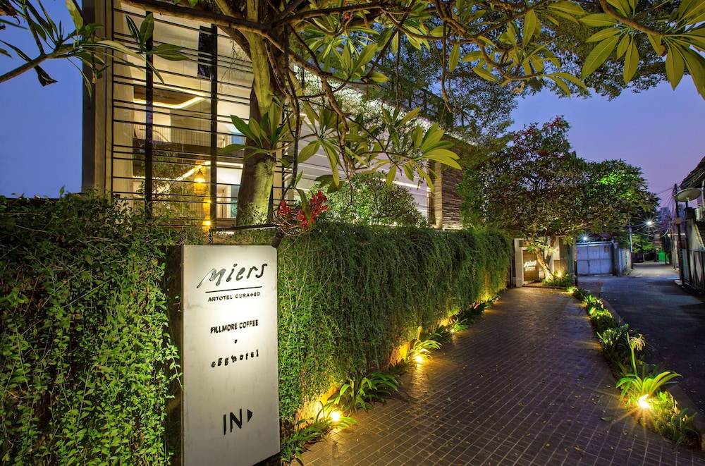 MIERS Kuningan, ARTOTEL Curated in JAKARTA