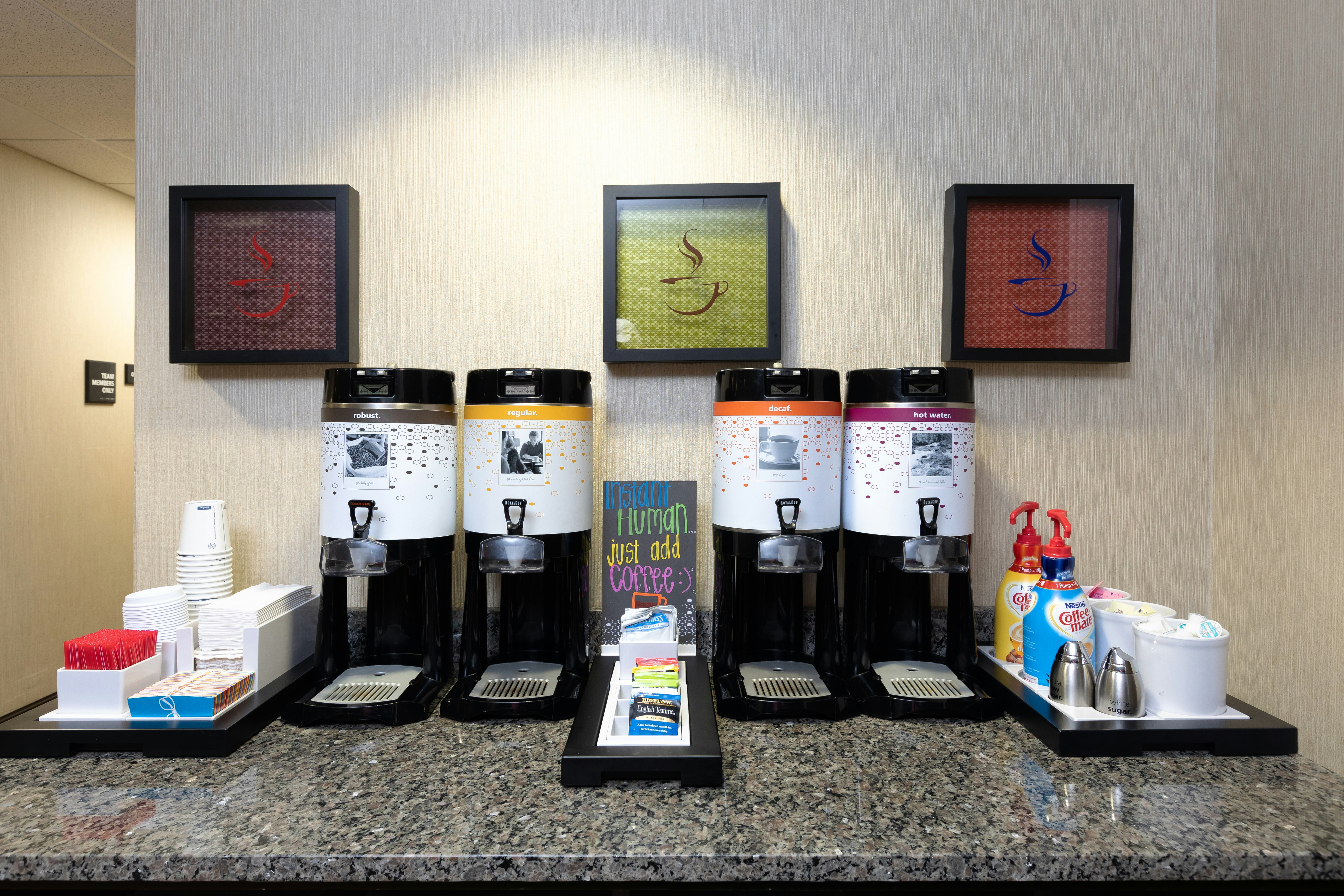 Hampton Inn Houma 18/25