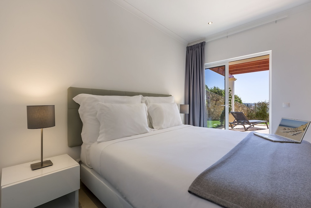 NAU Salema Beach Village 14/50