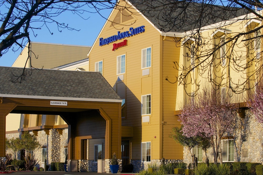 Fairfield Inn and Suites Napa Valley American Canyon 2/31
