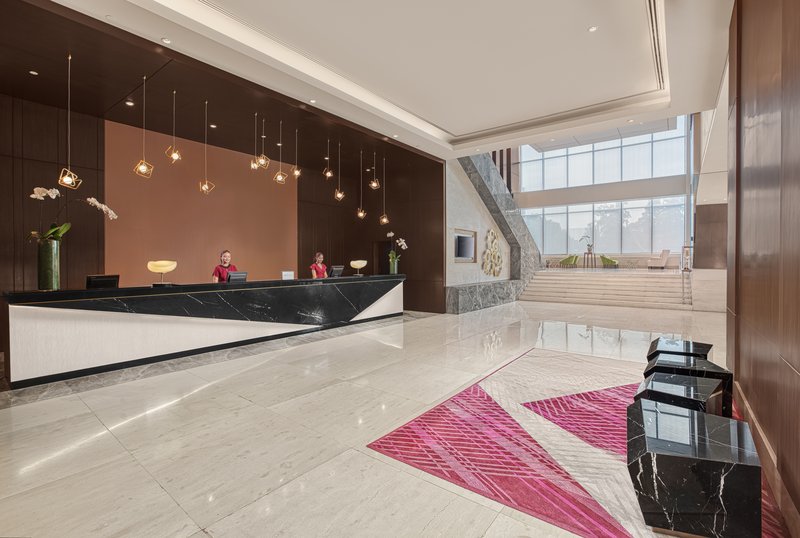 Crowne Plaza Galleria Manila 4/80