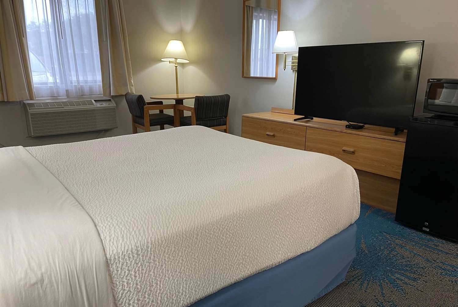Days Inn by Wyndham Colby 5/32