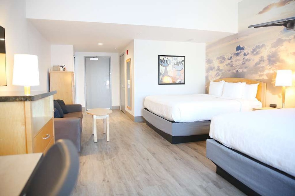 Standard, 2 Queen Beds