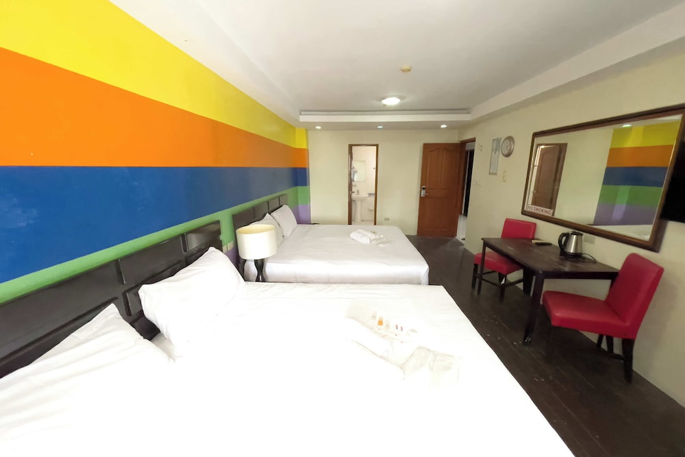 Fave Hotel Angeles City 16/37