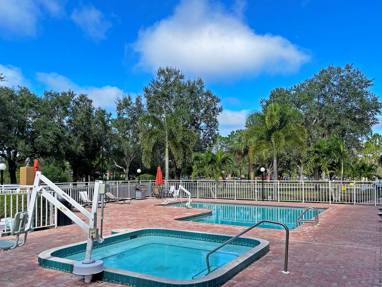 Comfort Inn & Suites Sarasota I75 27/44
