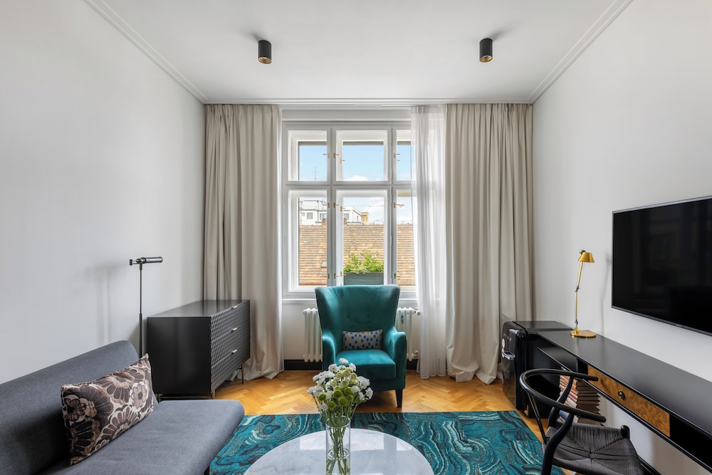 Hotel Republika and Suites 28/41
