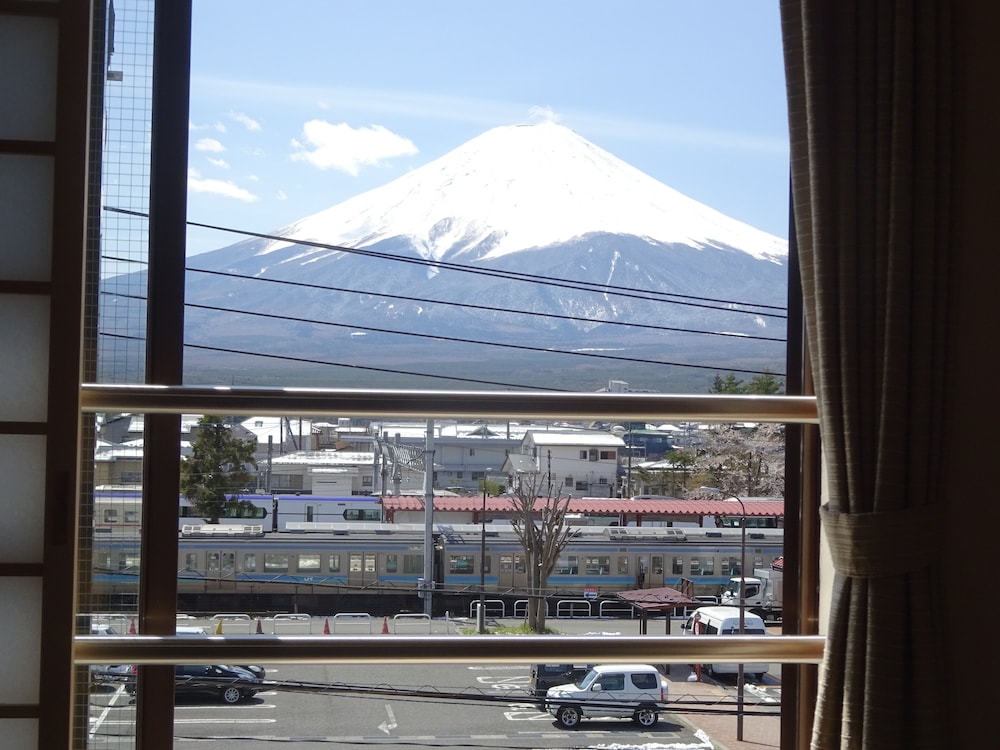 Kawaguchiko Station Inn 3/63