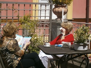 The Secret Garden Relais 46/66