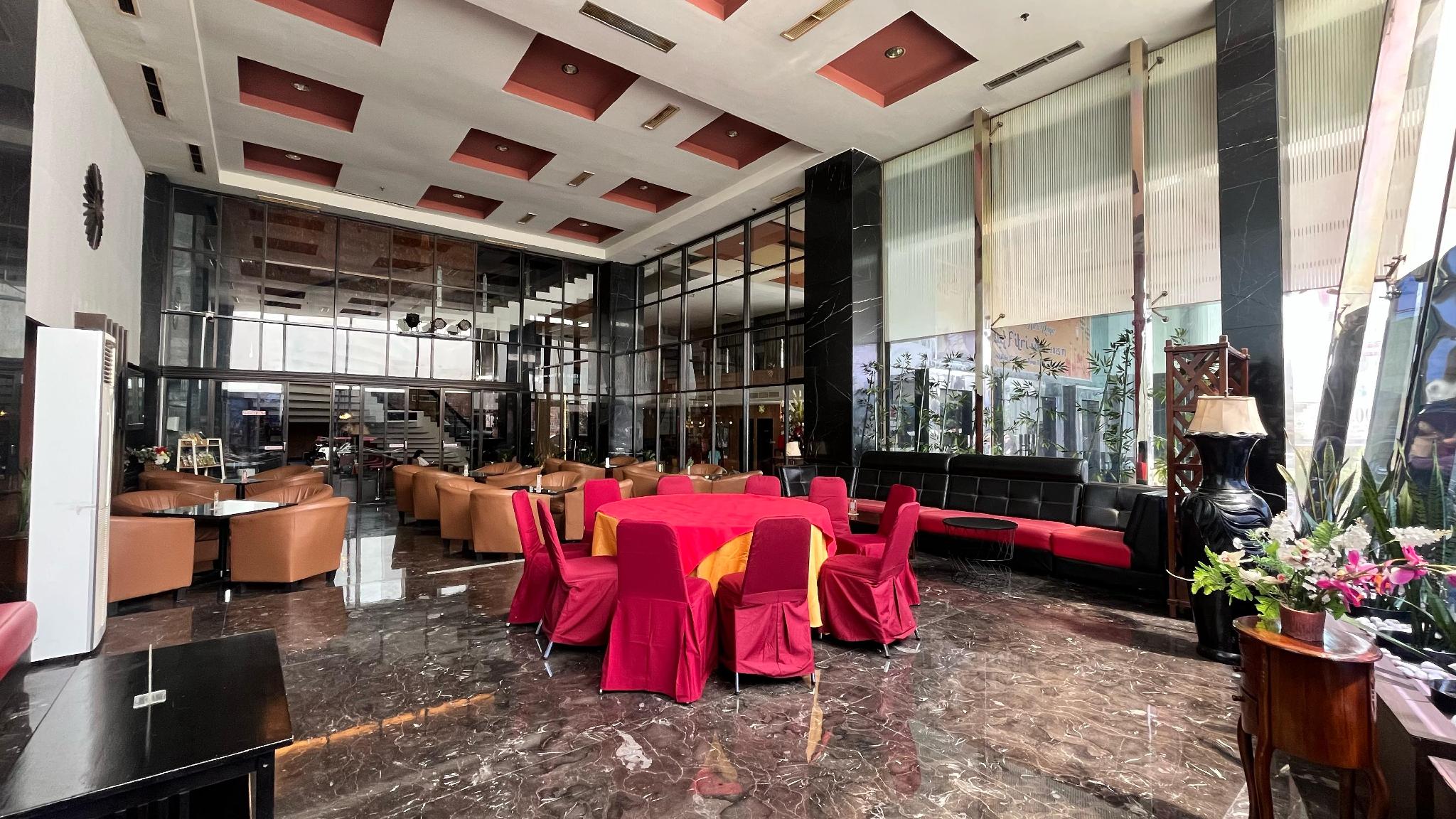 Hotel Grand Antares 30/50