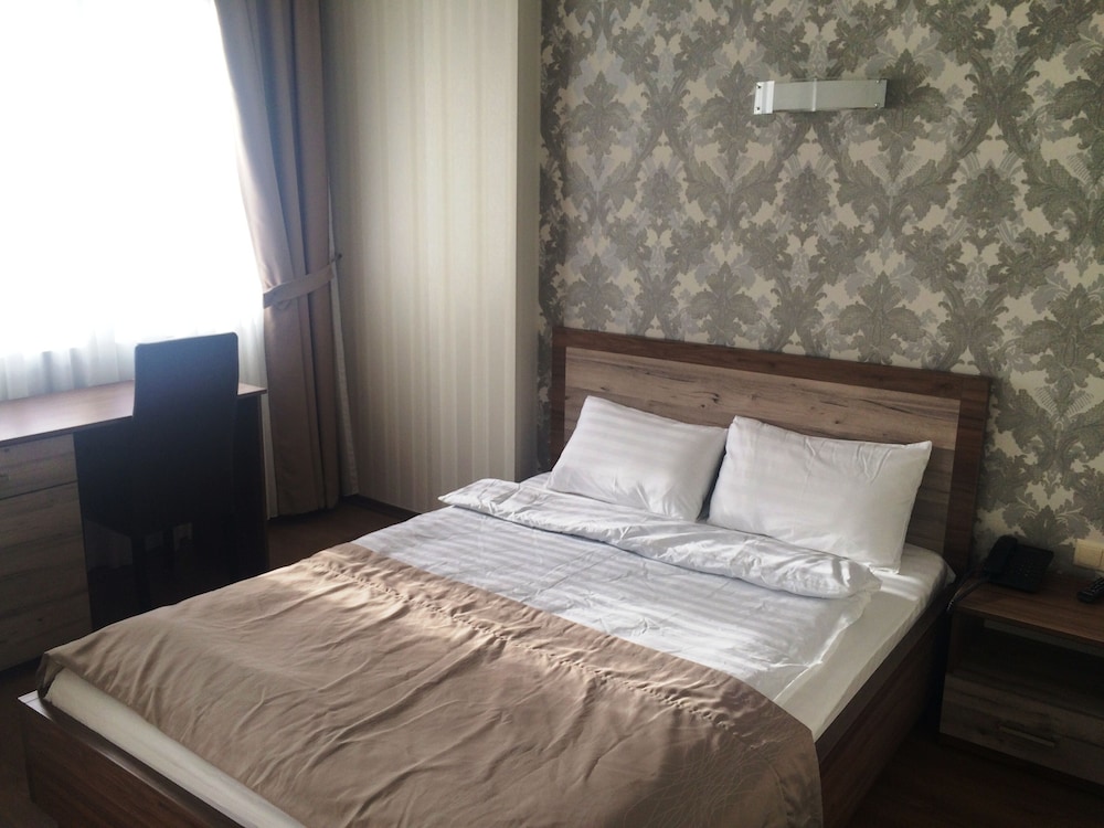 ECONOMY, DOUBLE BED