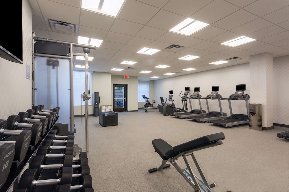 Homewood Suites By Hilton Reston Va 33/65
