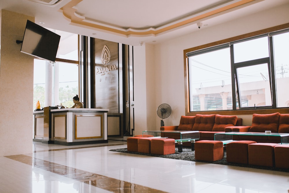 Amanda Quang Binh Hotel 18/30