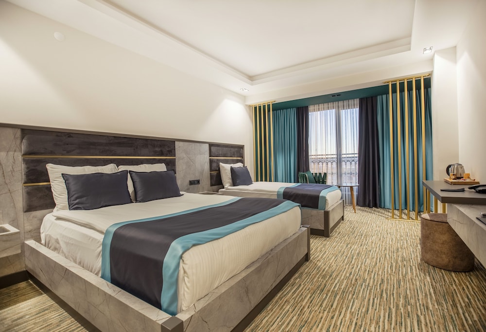 Elifim Resort Hotel 15/68