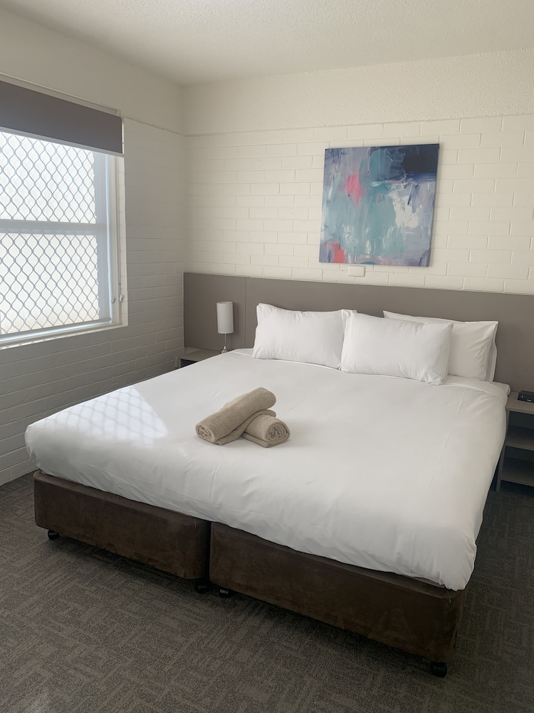 Adina Place Motel Apartments 21/52