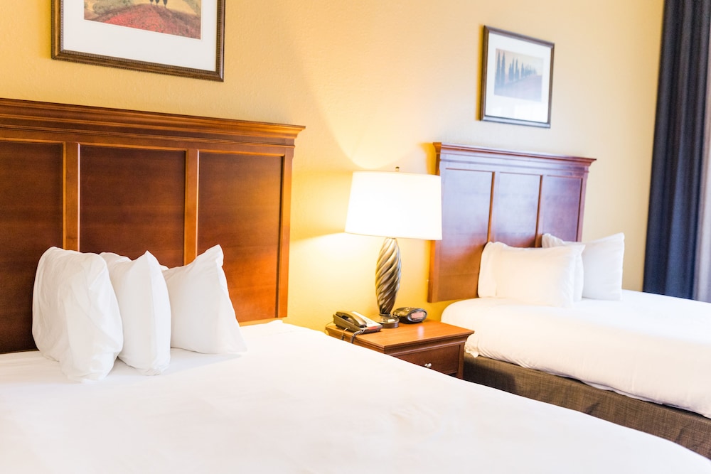Country Inn & Suites By Radisson Helen 4/36