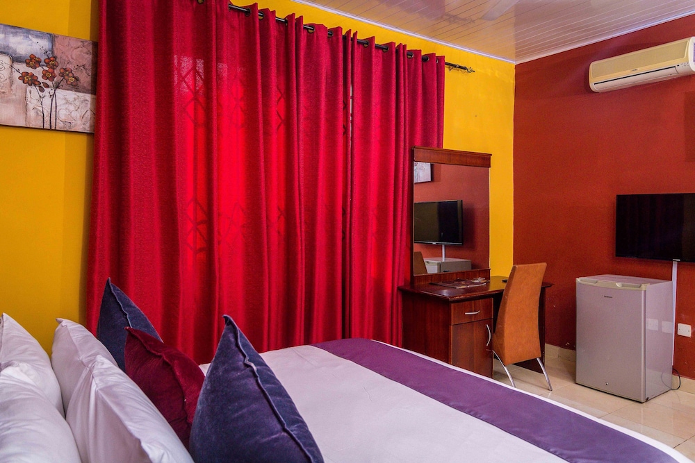 Oriental Hotel North Legon - Adults Only 17/39