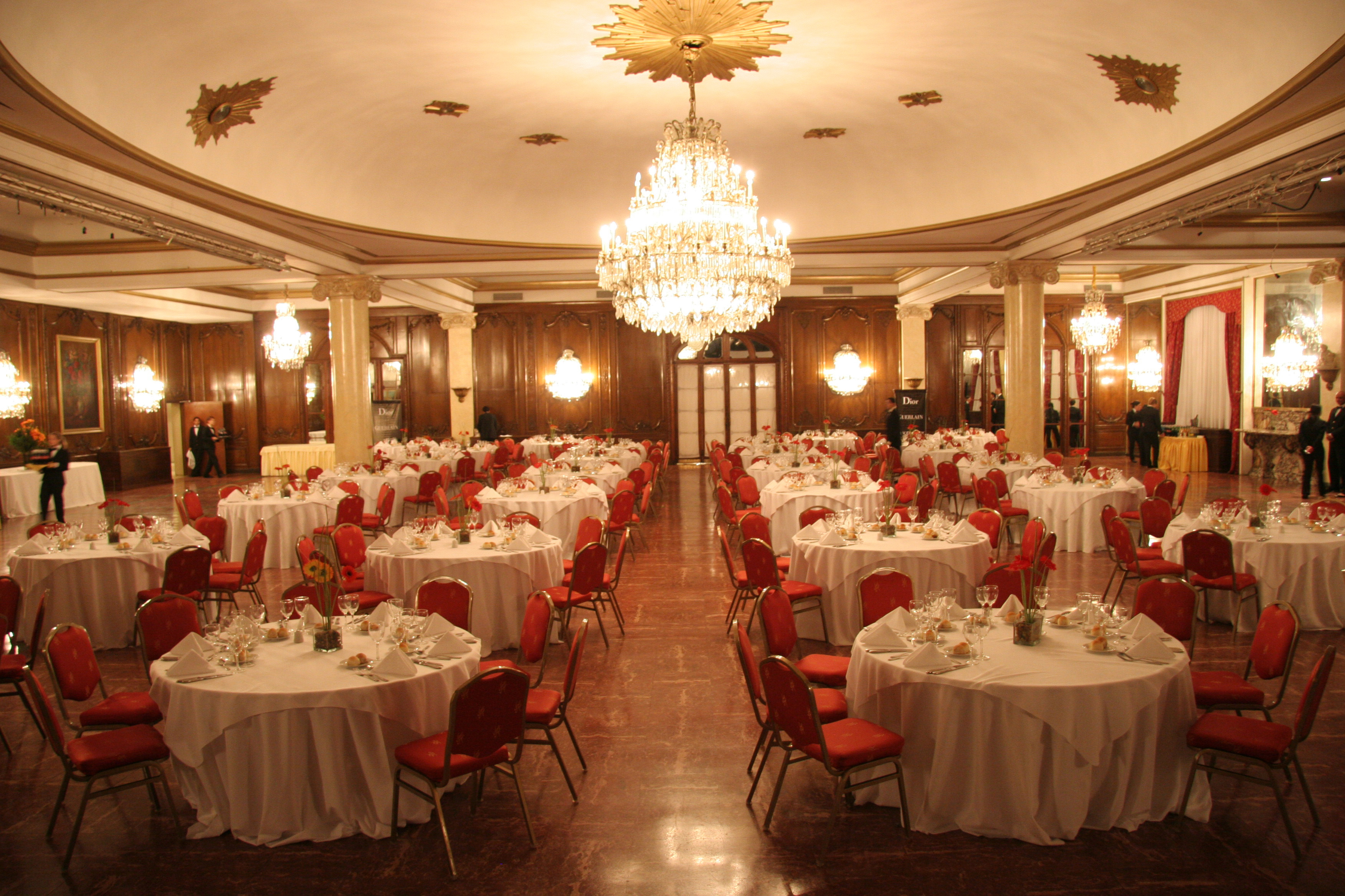 Hermitage Hotel 22/25