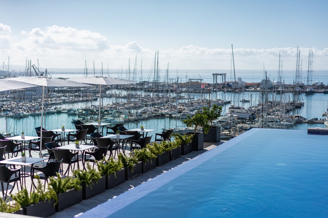 Mirador Hotel 63/74