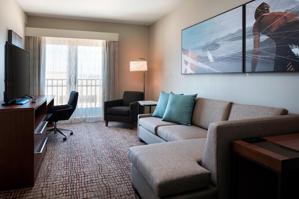 Residence Inn Redwood City San Carlos 24/49