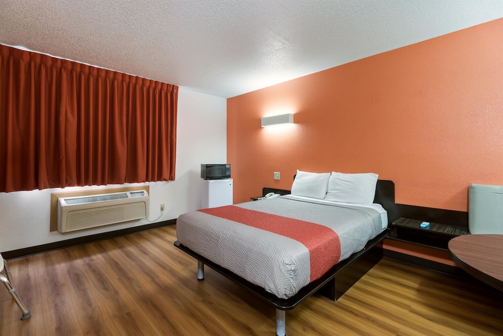 Motel6 Davenport, IA 14/29