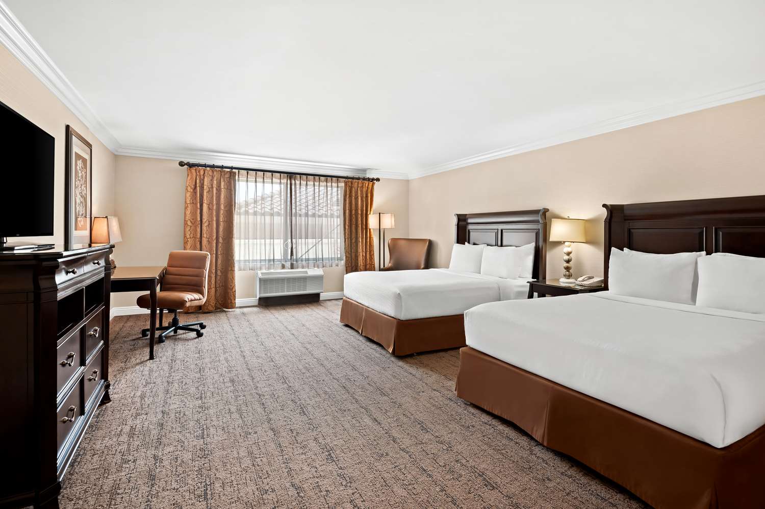 Best Western Ontario Mills 13/25
