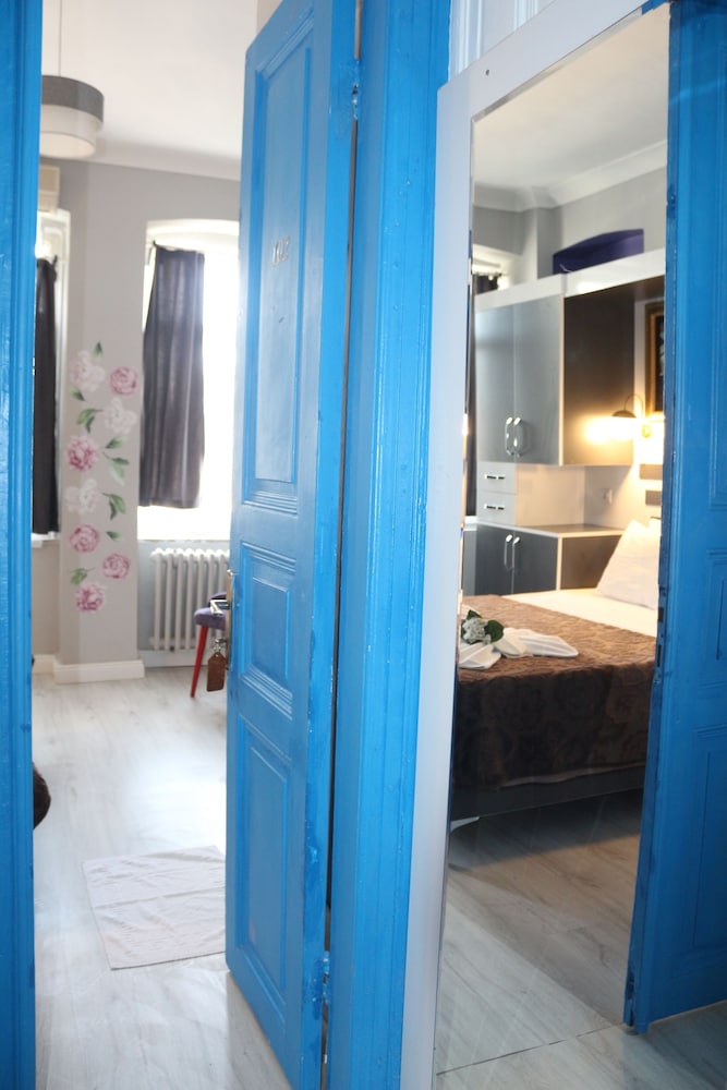 Taksim Green House Hostel Istanbul 13/68