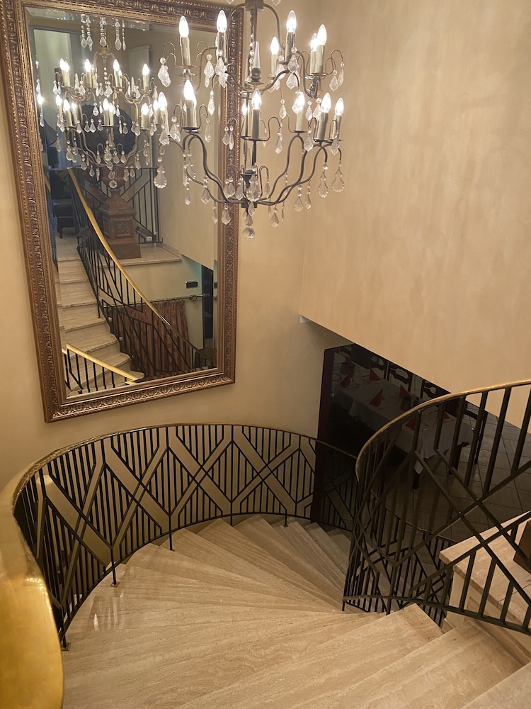 Hotel Le Mas Du Golf 9/77