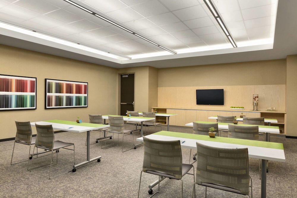 ALOFT DALLAS LOVE FIELD 31/34