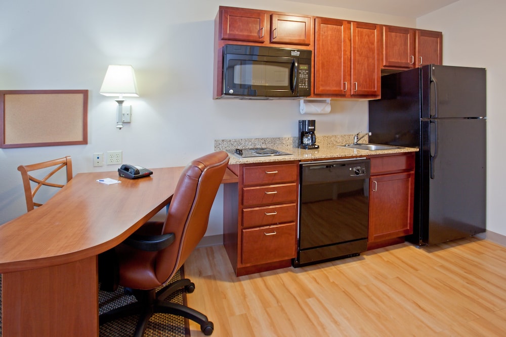 Candlewood Suites Houston Westchase Westheimer 31/39