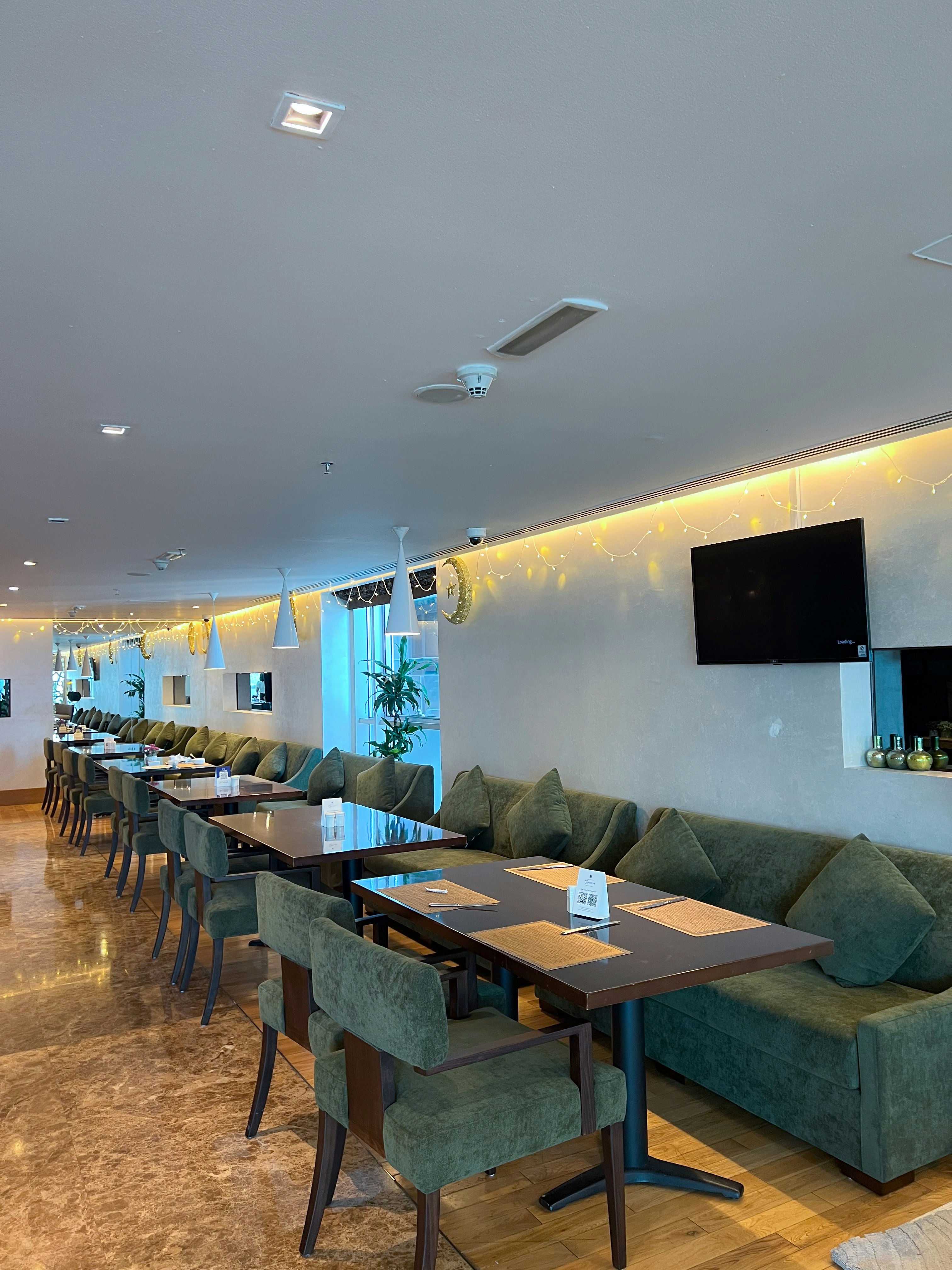Copthorne Hotel Sharjah 50/85