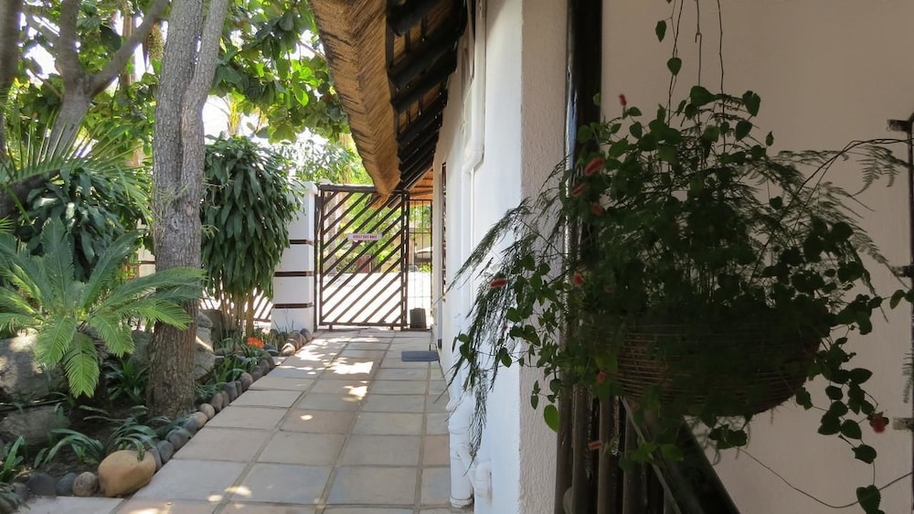 Pensao Guest Lodge 16/19