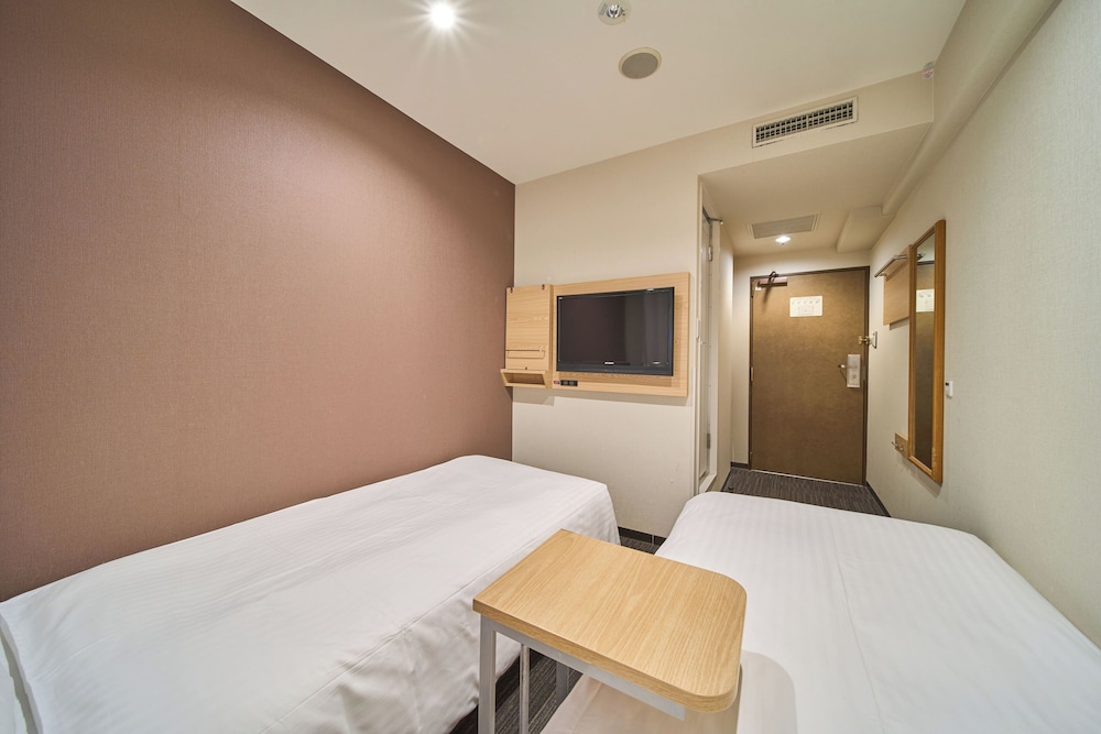 ECONOMY, TWIN BEDS