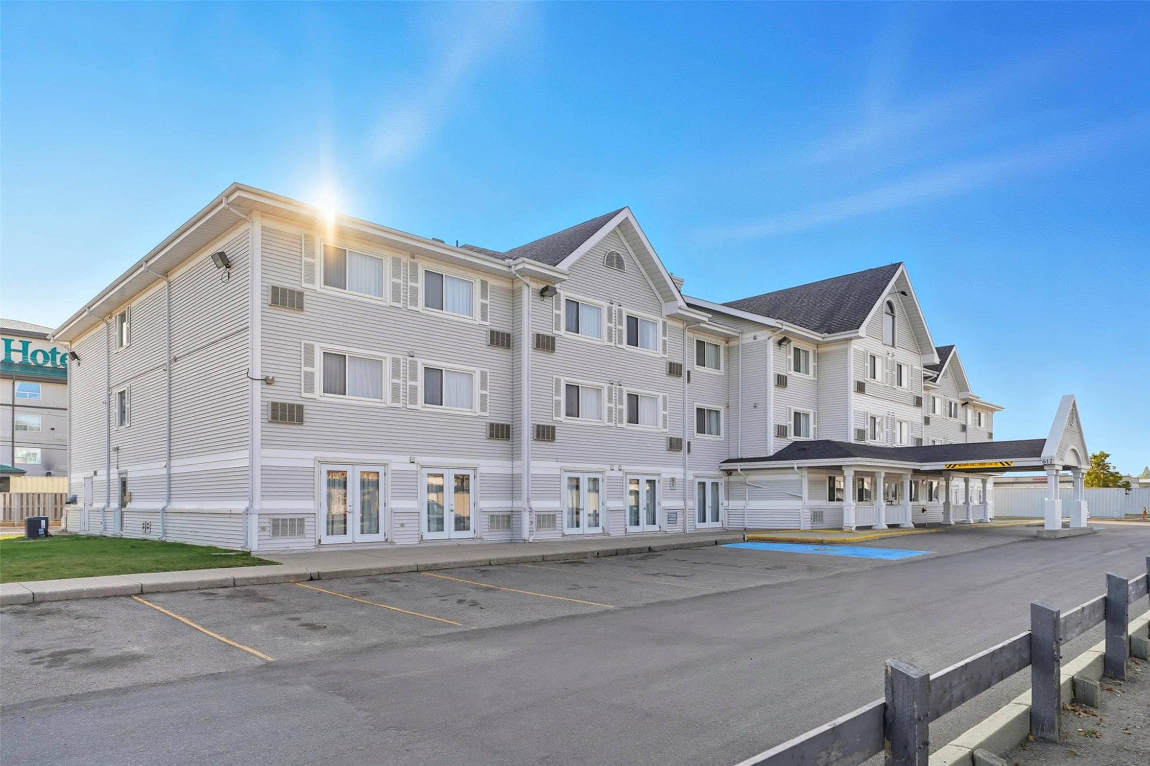 Country Inn Suites By Radisson Saskatoon Sk 28/29