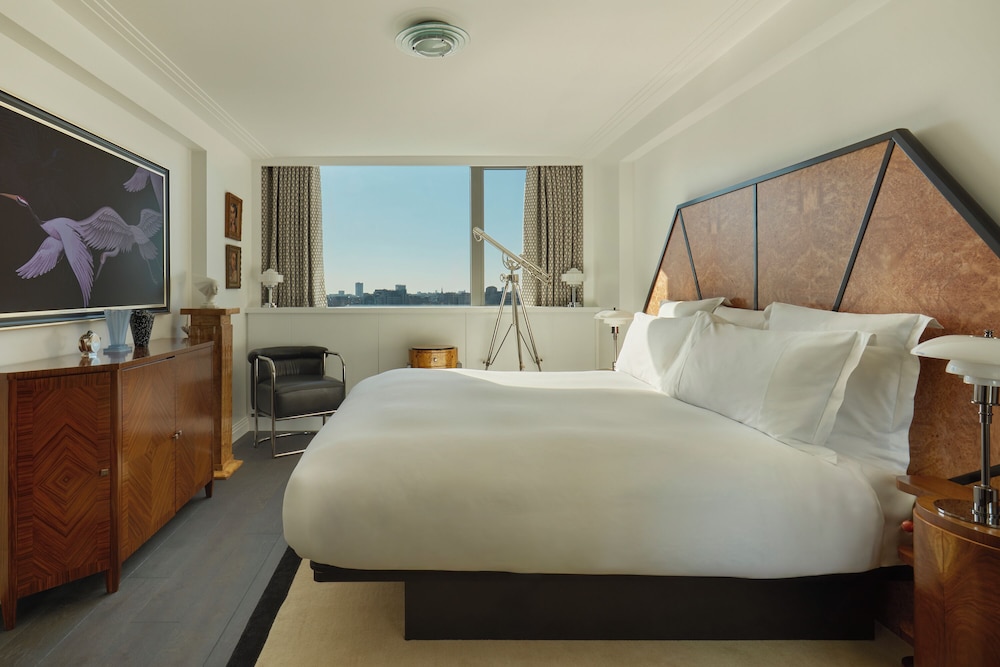Art Deco, Suite, Cabin, King Bed