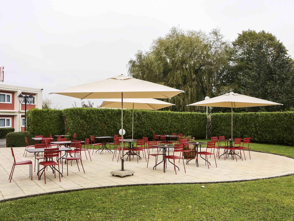 Ibis Charleville Mezieres 51/53