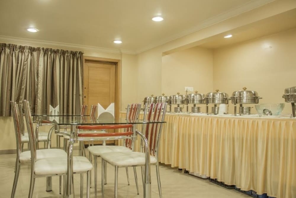 Hotel Orchard Pune 33/49