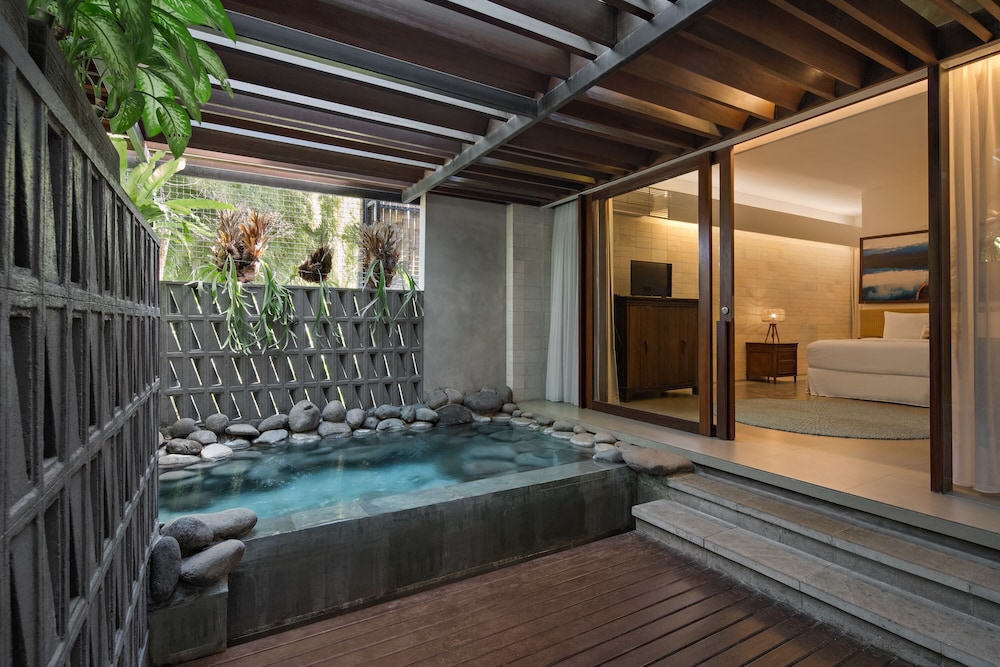 The Kemilau Hotel & Villa Canggu 40/72