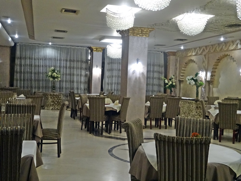restaurant cafeteria