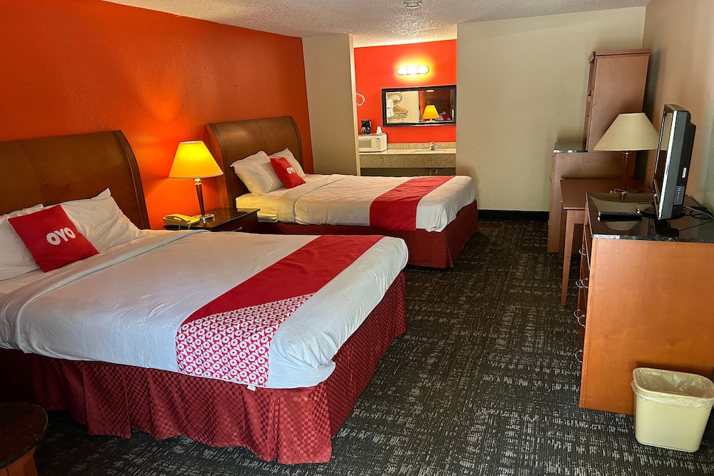 Rodeway Inn & Suites Jefferson 16/53