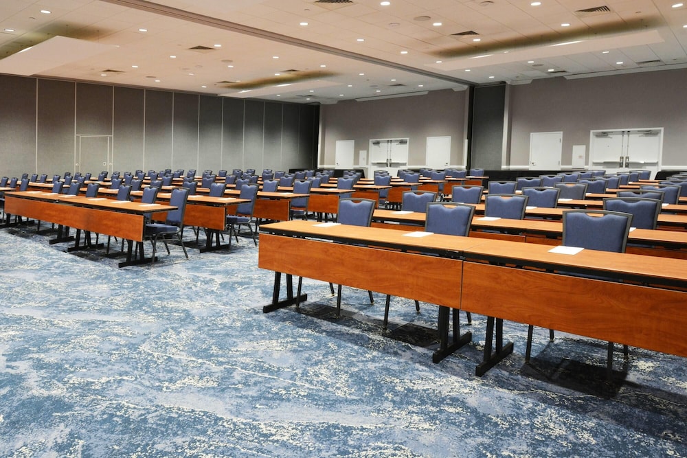 Wyndham I-Drive Avanti Resort & Conference Center 57/67