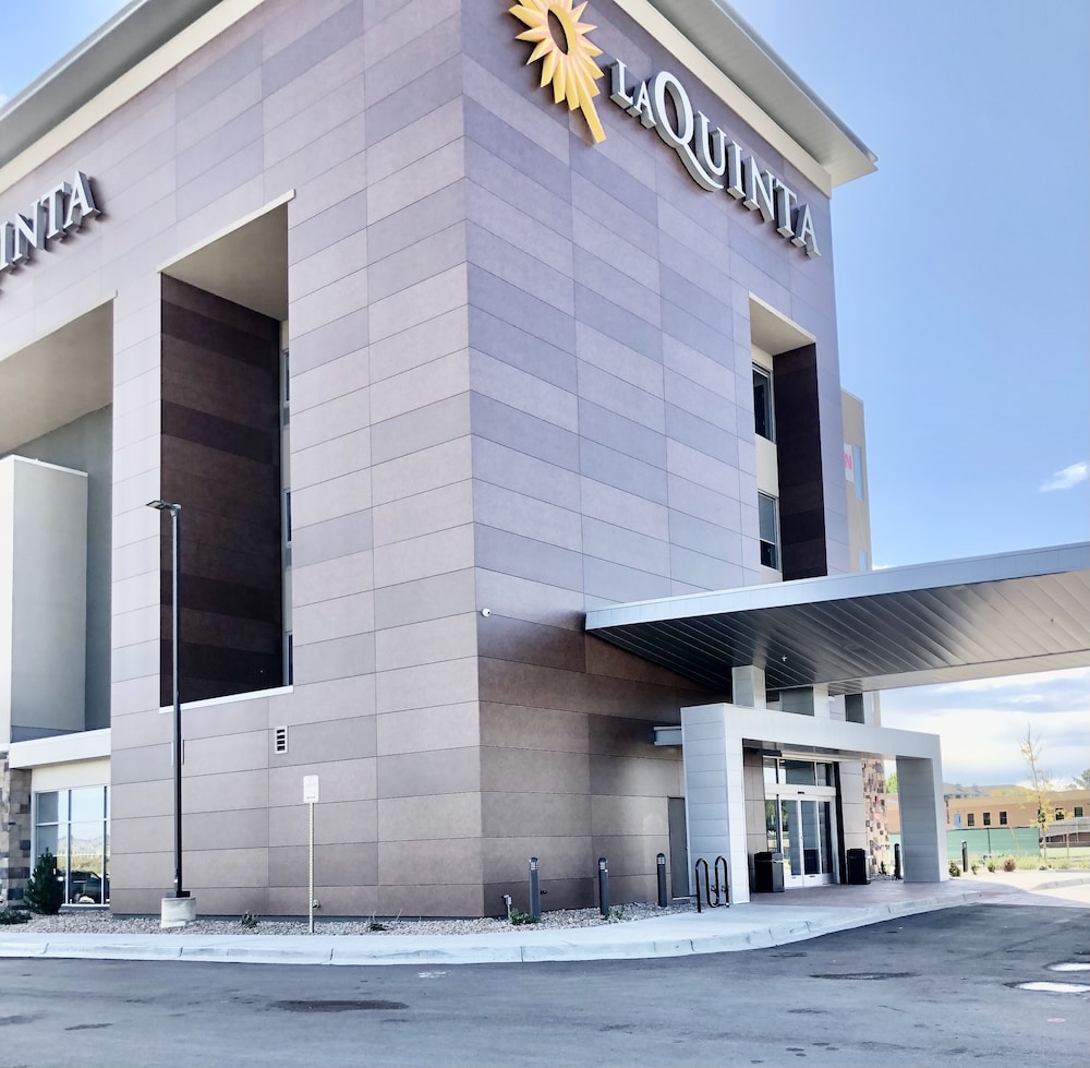 La Quinta Inn & Suites by Wyndham Denver Parker 43/50