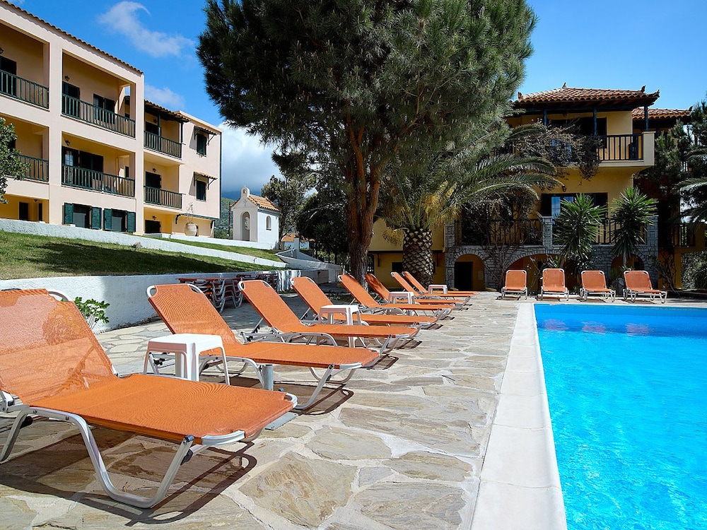 Ledra Samos Hotel 57/60