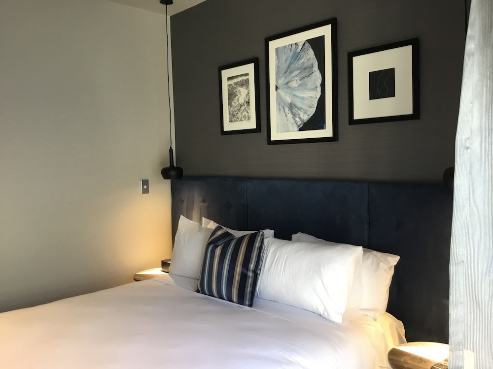 Mrs Banks Boutique Hotel 9/50