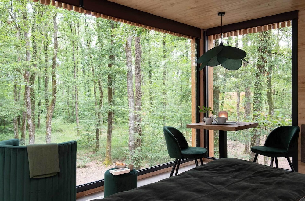 LOIRE VALLEY LODGES - HOTEL 35/50